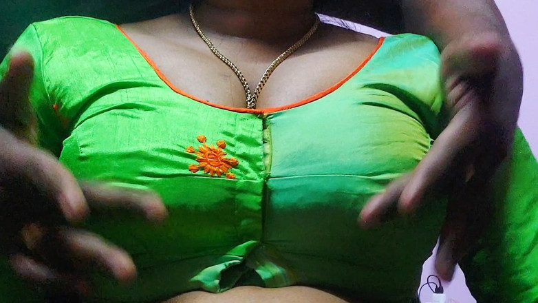 Desi Mohini: Istri India yang cantik mendorong suaminya untuk berhubungan seks