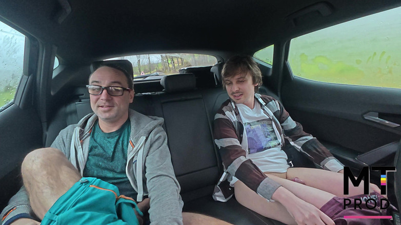 MT gay prod: Dwóch heteroseksualnych facetów ssie się nawzajem i próbuje się pieprzyć...