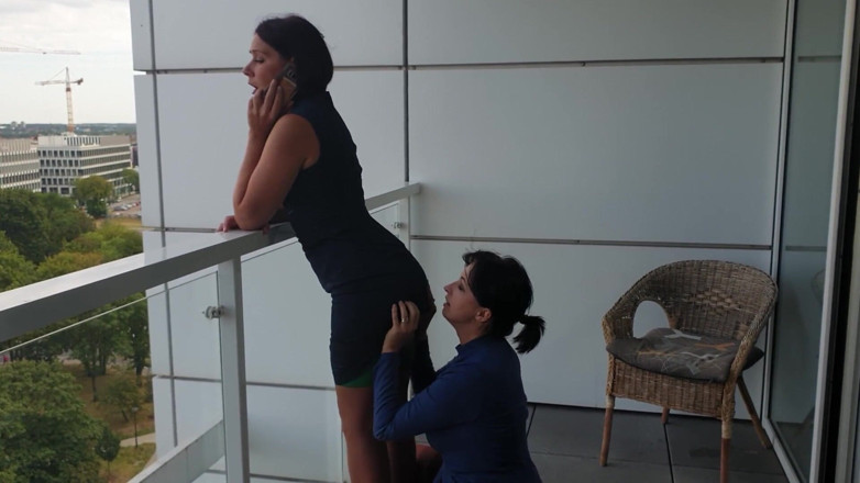 Wanilianna: Delicii lesbiene în ciorapi