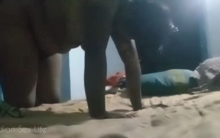 Indian Sex Life: Indian village bhabhi echter betrügender doggystyle