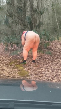 Se promener à poil dans les bois