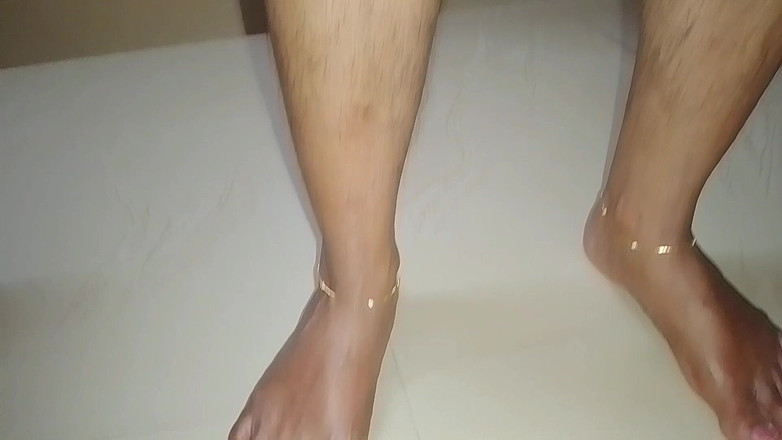 Skydreem1104: Mallu dívka olizuje manželův penis v ústech a saje mu mléko