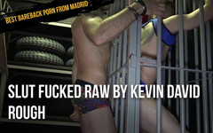 Best bareback porn from Madrid: Si jalang dikongkek mentah oleh Kevin David kasar