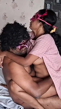 18+ pelajar dengan profesor 1