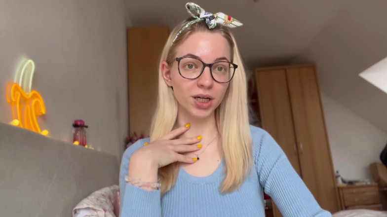 Goddess_Bella_Rae: How to Tell Her About Your Micro Size!