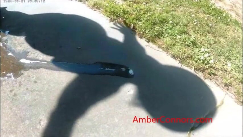 Amber Connors: İşeme eğlencesi