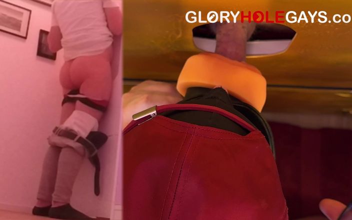 GLORYHOLEGAYS: 22-latek potajemnie ogląda porno - zostaje ostro wciągnięty w Gloryhole