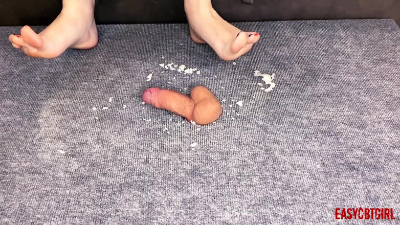 AnnyCandyPainboy: Bà chủ nhỏ giọt sáp nóng bỏng trên con cặc...