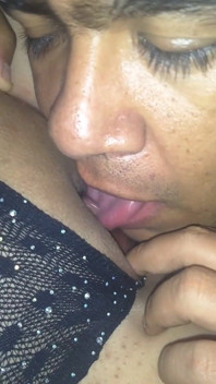 Jugando Con El Clítoris De Mi Madrastra Y Chupando Su Delicioso Coño