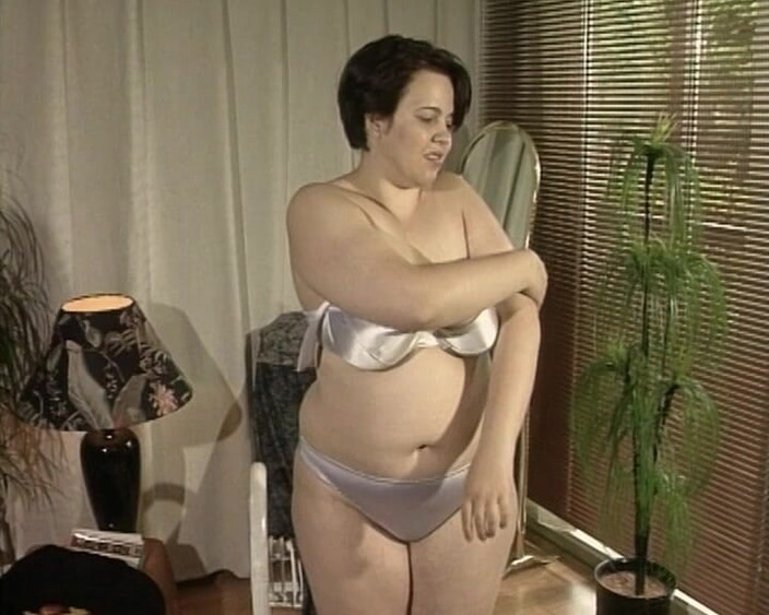 YOUR FIRST PORN: アイ・ラブ・マイ・ボディ - ナディーン(ソフトクリップ)