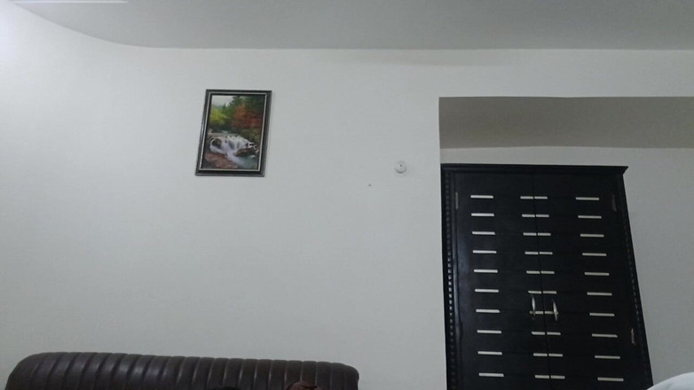 Daddy Dude: Grande Petto Indiano Papà Nudo Flette E Allenamento Video