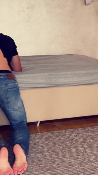 Quente milf fodeu duro com cinta-caralho