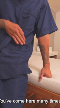 Pozdní na masáž, Brzy pro šťastný konec: latinskoamerická MILF touží po mladé masérce