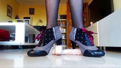 Angieholics Braingasms: Dildo se dudí s mými sexy pin up kotníkovými botami