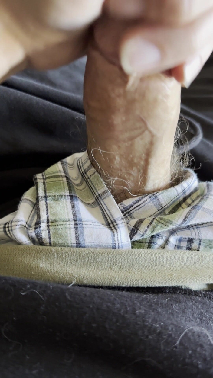 Gay Soldier Stuff: Friday's Full Length Jerk off Video Wearing Sweats and Boxer...