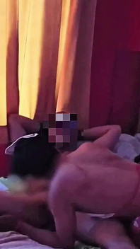 Knappe werknemer neukt femboy pantyhuis lingerie sexy