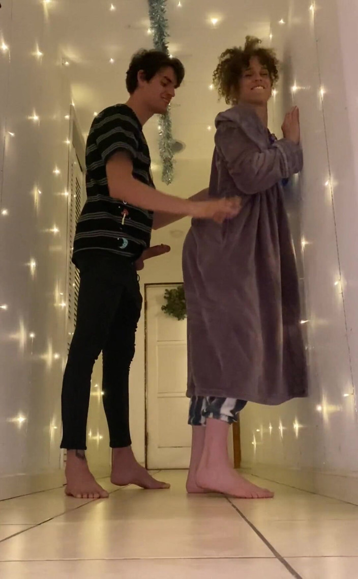 VibeWithMommy: Vedete cu cel mai perfect băiat dulce! Îl îndepărtez de toată lumea și îi...