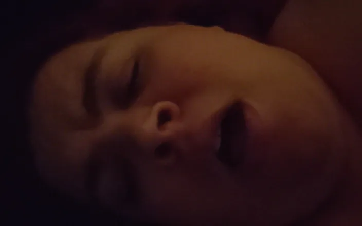 Tagyourit: Poslouchej mě stříkání