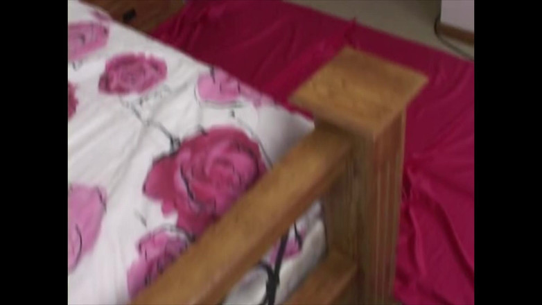 Dirty Lesbian: Ta lesbijka robi to z 5 dziewczynami naraz - rażące wideo