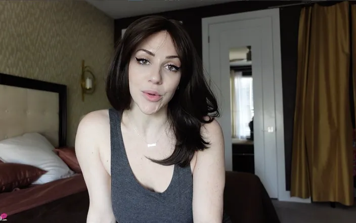SavvyStar: Fucking Your Best Friend's Mom Panty Thief