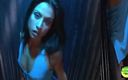 Naughty Asian Women: Uma stripper bombástica em uma roupa azul sexy e salto...