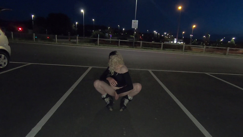 The Midnight Minx: Minxys půlnoční brusle