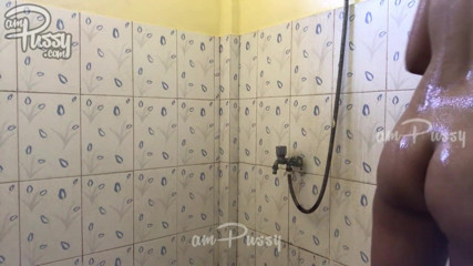 AmPussy: Ducha amateur