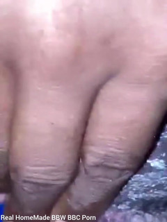 Super sexy ebony cuties: Ngusap itilku pakai butt plug sampai dalam banget di lubang...