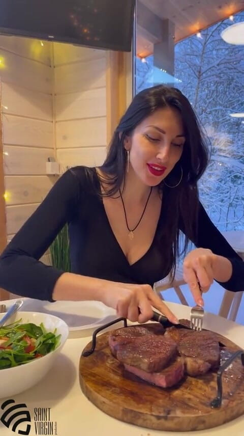 LizaVirgin: Zaprosiłem macochę do restauracji i zostałem nagrodzony fajnym seksem. POV