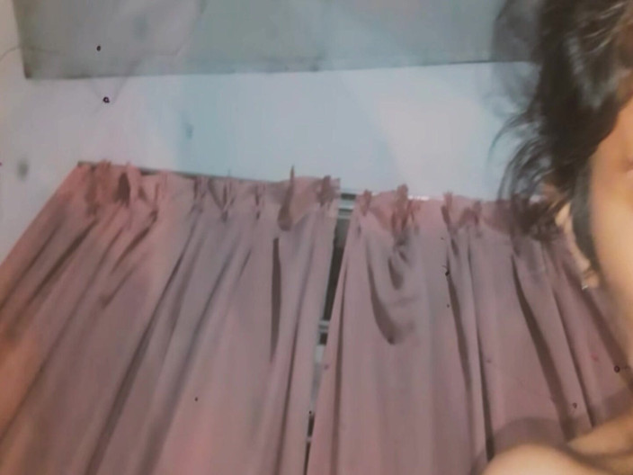 Tina Baby: Chupando peitos de Tina Baby