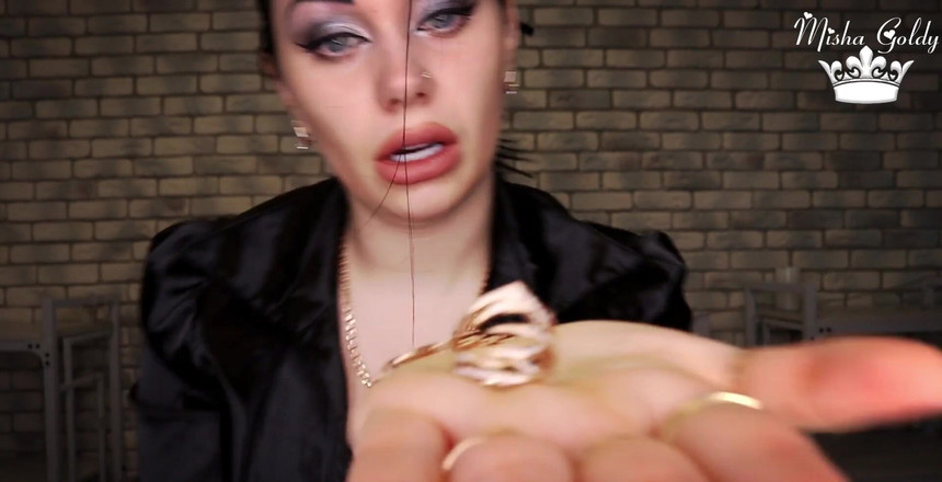 Goddess Misha Goldy: 私のGo!denジュエリーは私たちを角質にしています