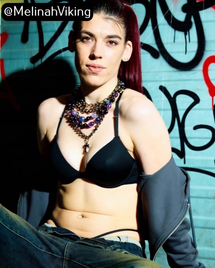 Melinah Viking: Grafite - sessão de queeb