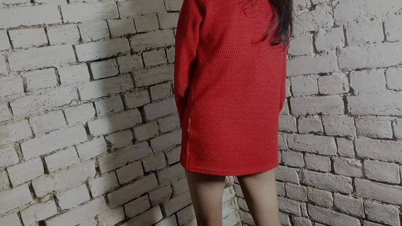 Shivanibaby: 벌거벗은 옷을 입은 의붓여친 따먹기