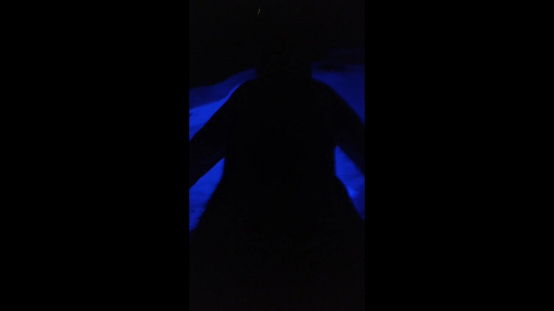 Candi Annie: Candi Annie knullar och sväljer i badtunnan