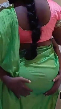 Friend's Stepmom Fucking in Green Saree with Subtitles -1
