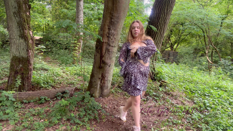Lily, Goddess of Desire: Gerakan seksi dalam gaun culik di hutan dan di dalam...