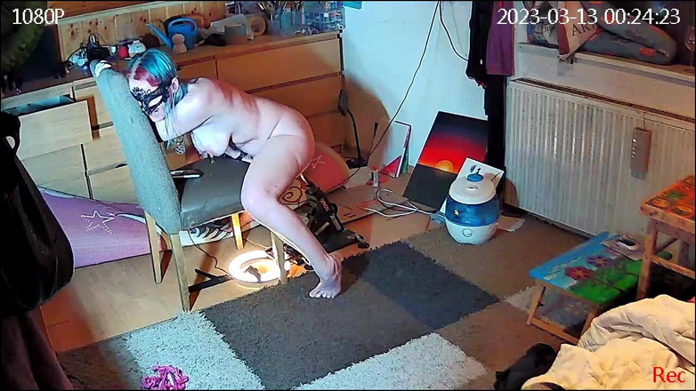 KittieNoOne: 섹스 머신으로 밀프를 잡는 캠