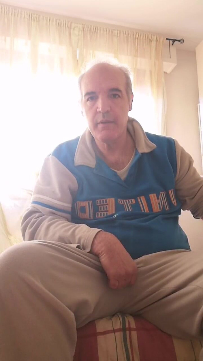 Setesesso7: Tu entends le bruit de ma main qui se branle...