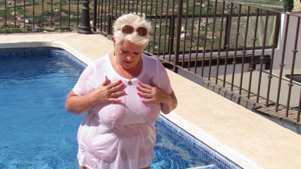 Uk Joolz: Wet t shirt