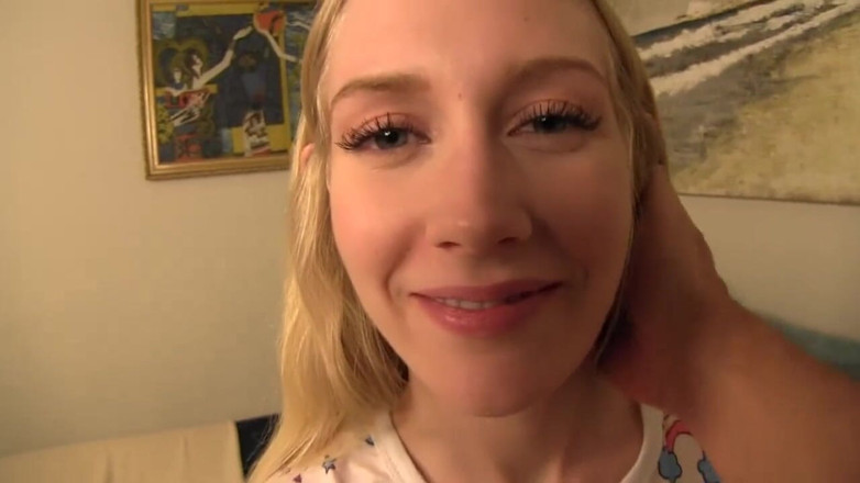 Eros Arts - Liberated Eye: Nevlastní táta mi koupil roztomilé oblečení Emma Starletto