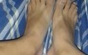 My hot feet: Picioarele mele