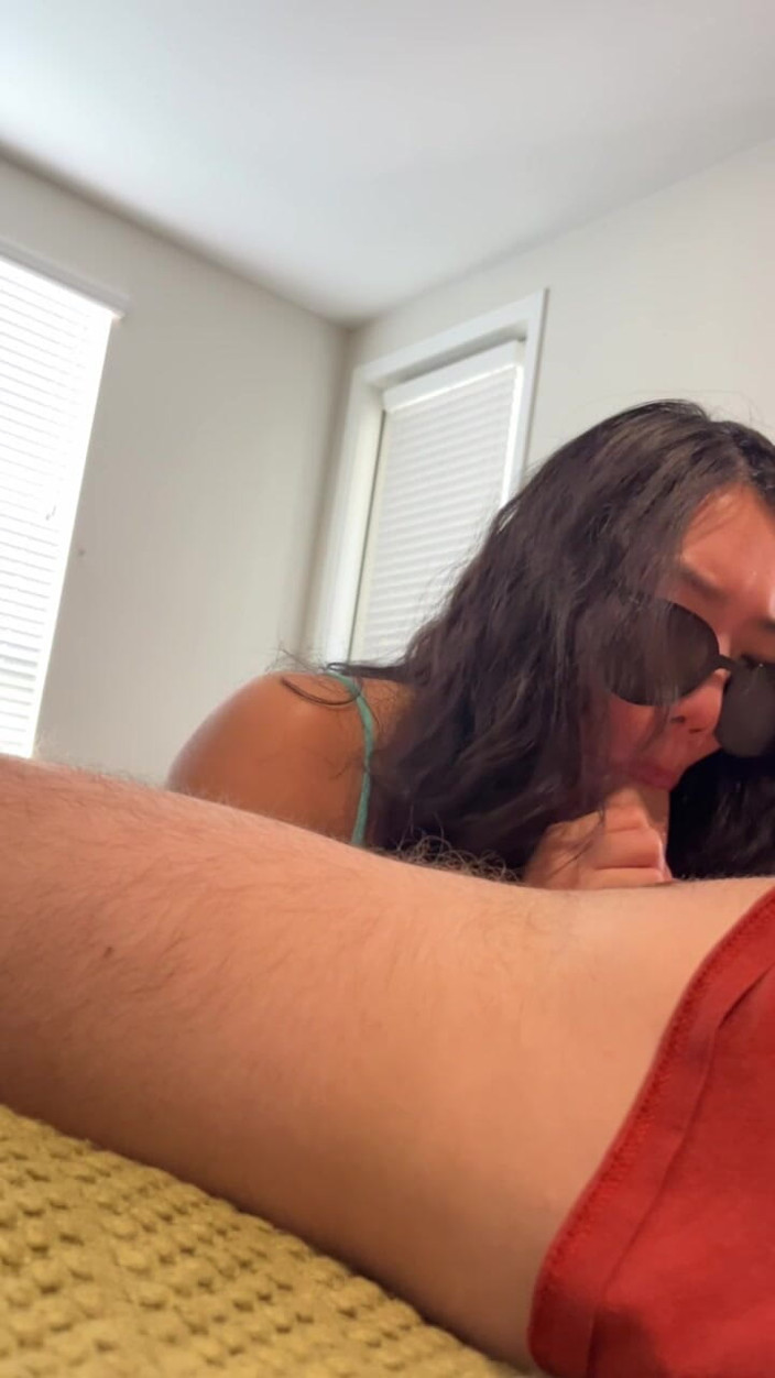 meimeiXXX: Она не знала, что снимаю видео - азиатская подруга делает сексуальный минет с камшотом в рот, камшот в рот, камшот в рот