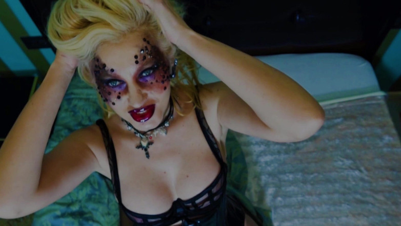 Goddess Celine: 被succubus lips拥有