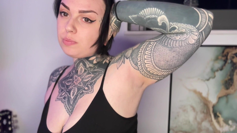 Miss Valentina: Amante de axilas