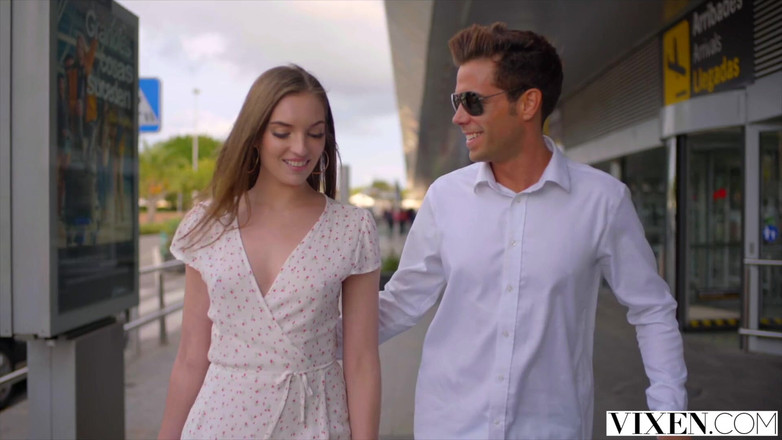 Vixen: Vixen このカップルの休暇の最初の目的地はワイルドなセックスでした