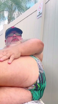 Fat Ass Cheeks at the Pool Then Has a Huge Orgasm