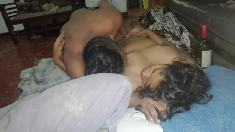 Tina Baby: Il mio india ji desi è stato lasciato sulla figa