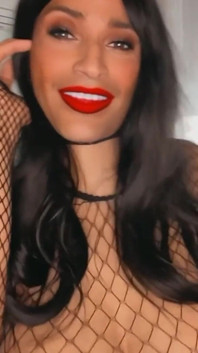 Brianna prostituta com seus novos peitos