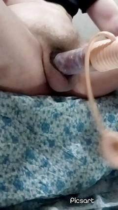 Transdrxxxka: Pompa dildo velké péro