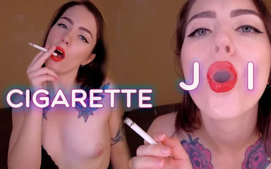 Stacy Moon: Joi hút thuốc nóng bỏng